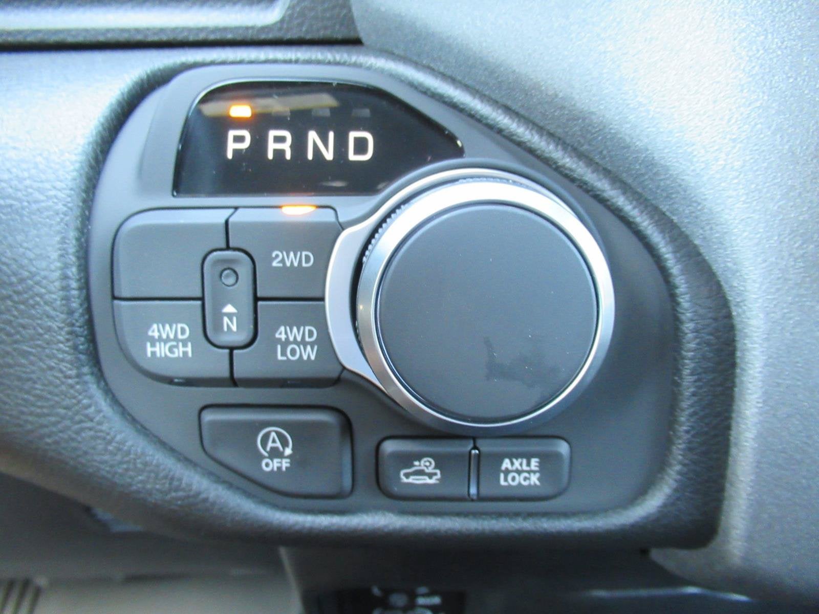 2026 RAM 1500 RAM 1500 WARLOCK CREW CAB 4X4 5'7' BOX