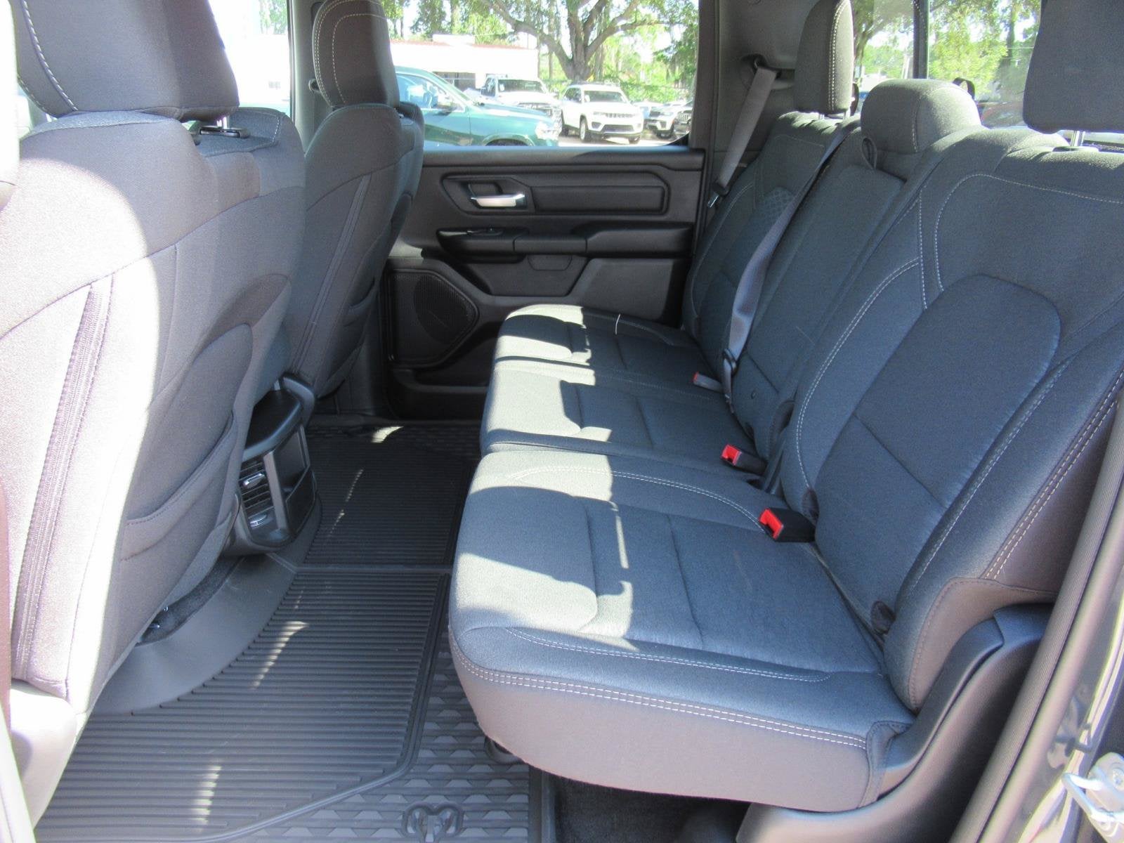 2026 RAM 1500 RAM 1500 WARLOCK CREW CAB 4X4 5'7' BOX