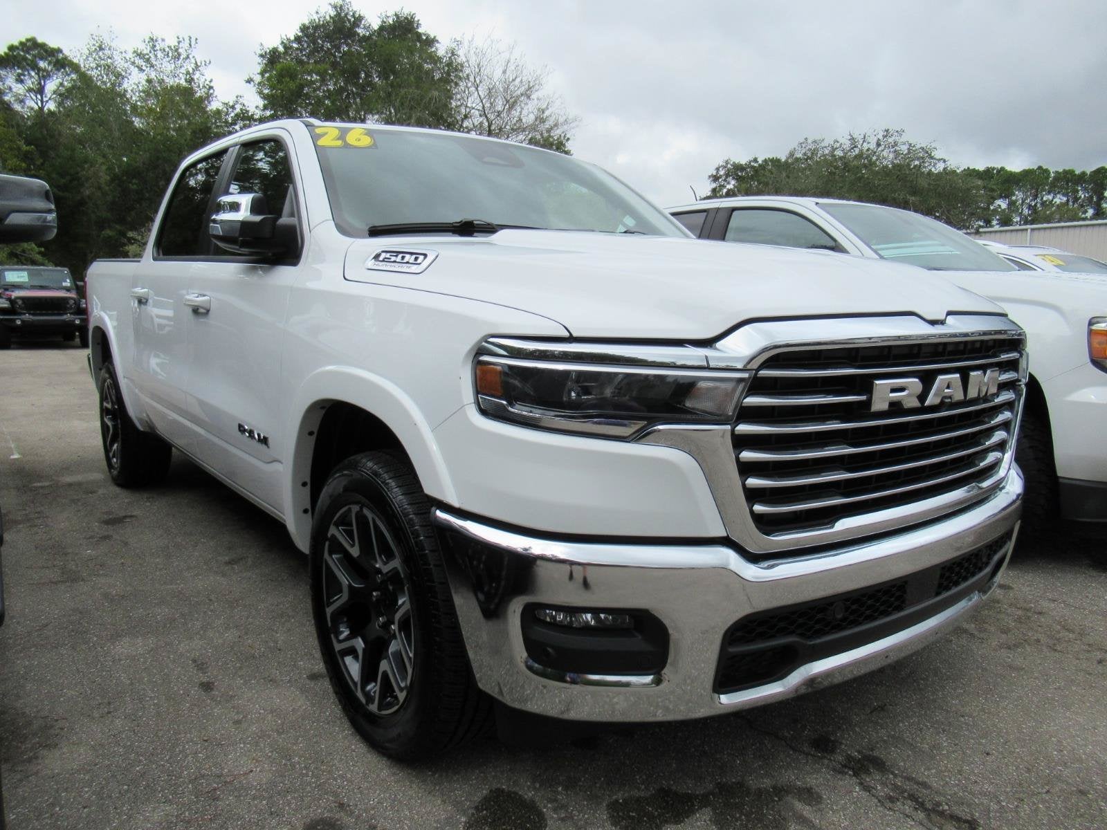 2026 RAM 1500 Laramie Crew Cab 4x4 5'7' Box