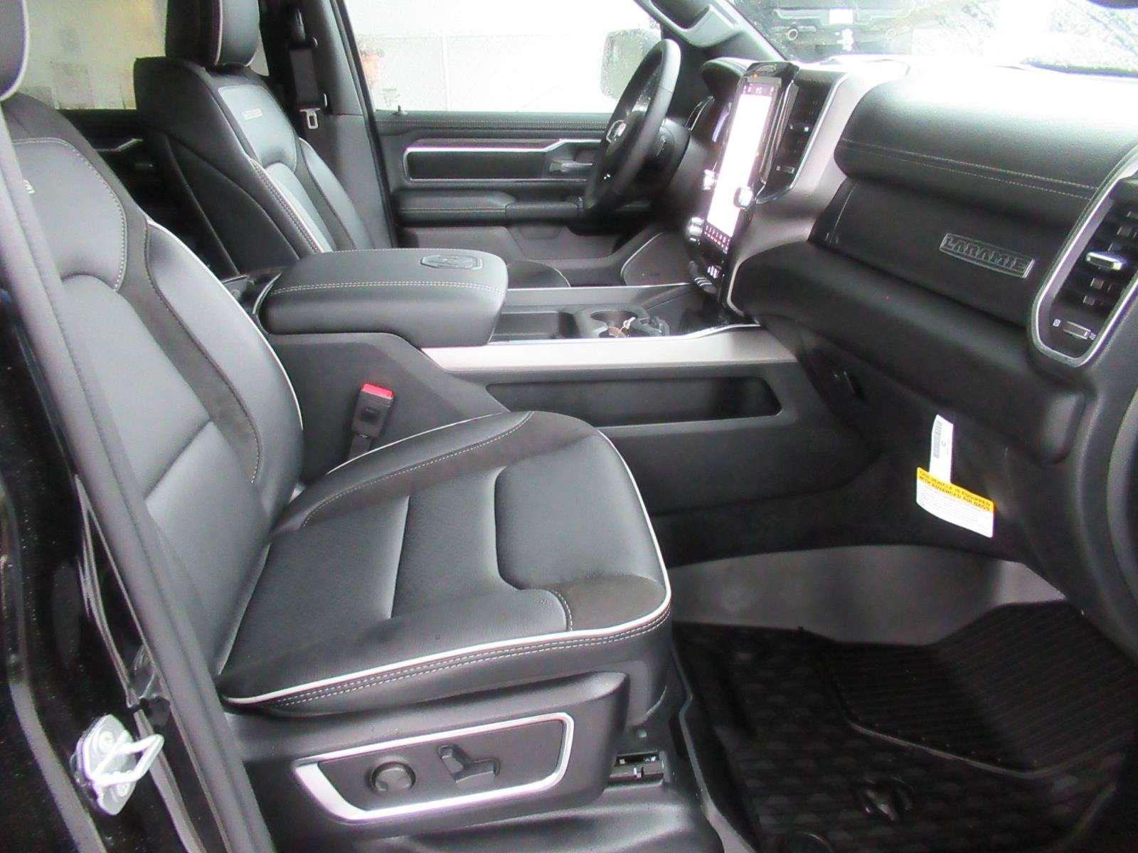 2027 RAM Ram 1500 RAM 1500 LARAMIE CREW CAB 4X4 5'7' BOX