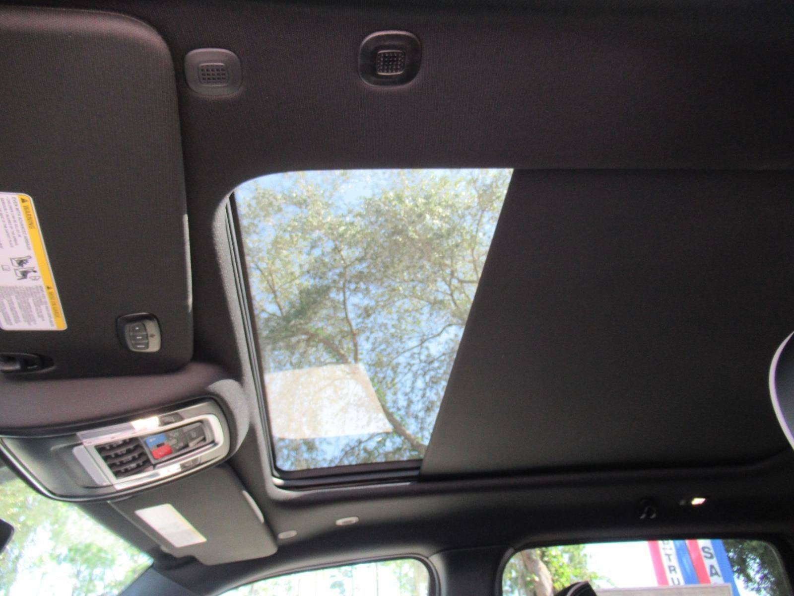 2027 RAM 1500 RAM 1500 LARAMIE CREW CAB 4X4 5'7' BOX