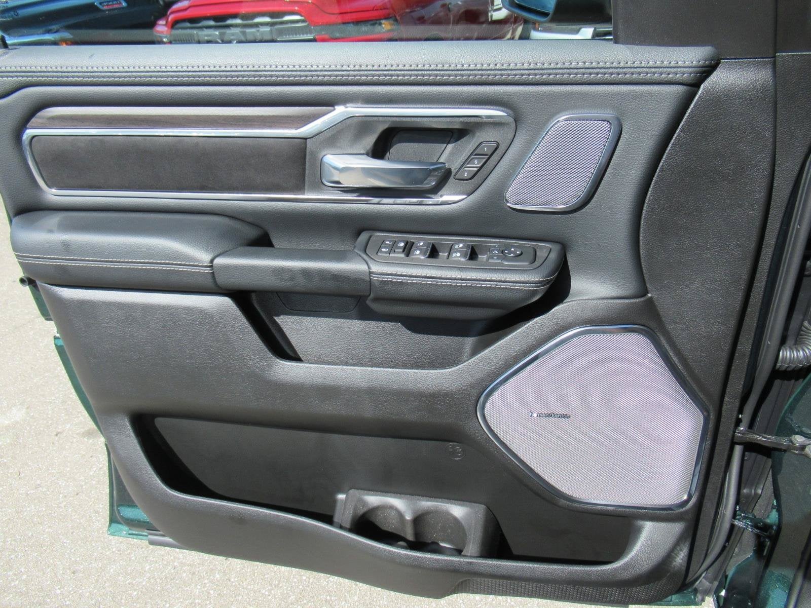 2027 RAM 1500 RAM 1500 LARAMIE CREW CAB 4X4 5'7' BOX