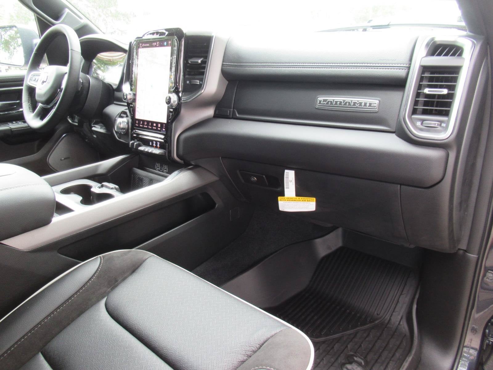 2027 RAM Ram 1500 RAM 1500 LARAMIE CREW CAB 4X4 5'7' BOX