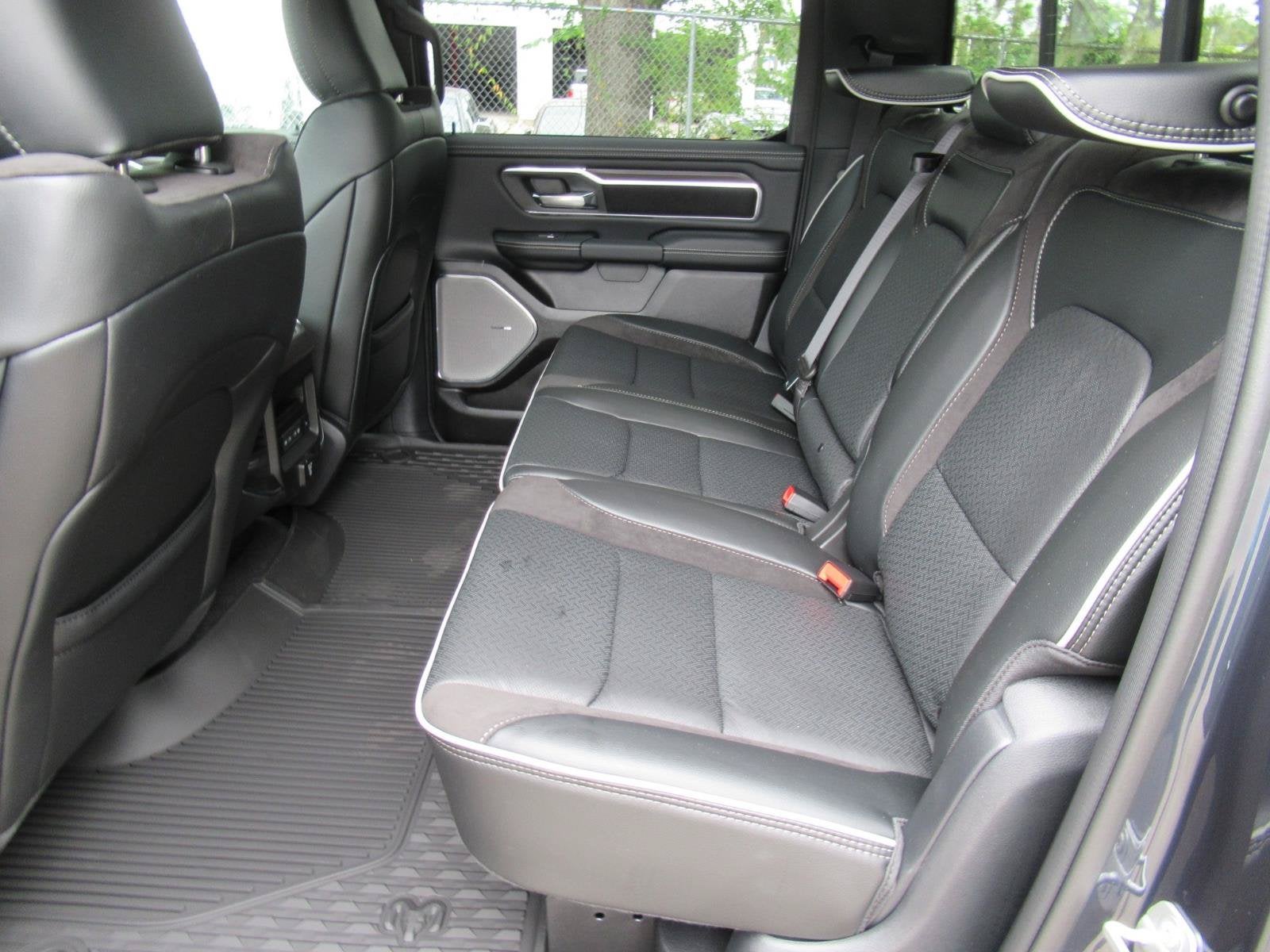 2027 RAM Ram 1500 RAM 1500 LARAMIE CREW CAB 4X4 5'7' BOX