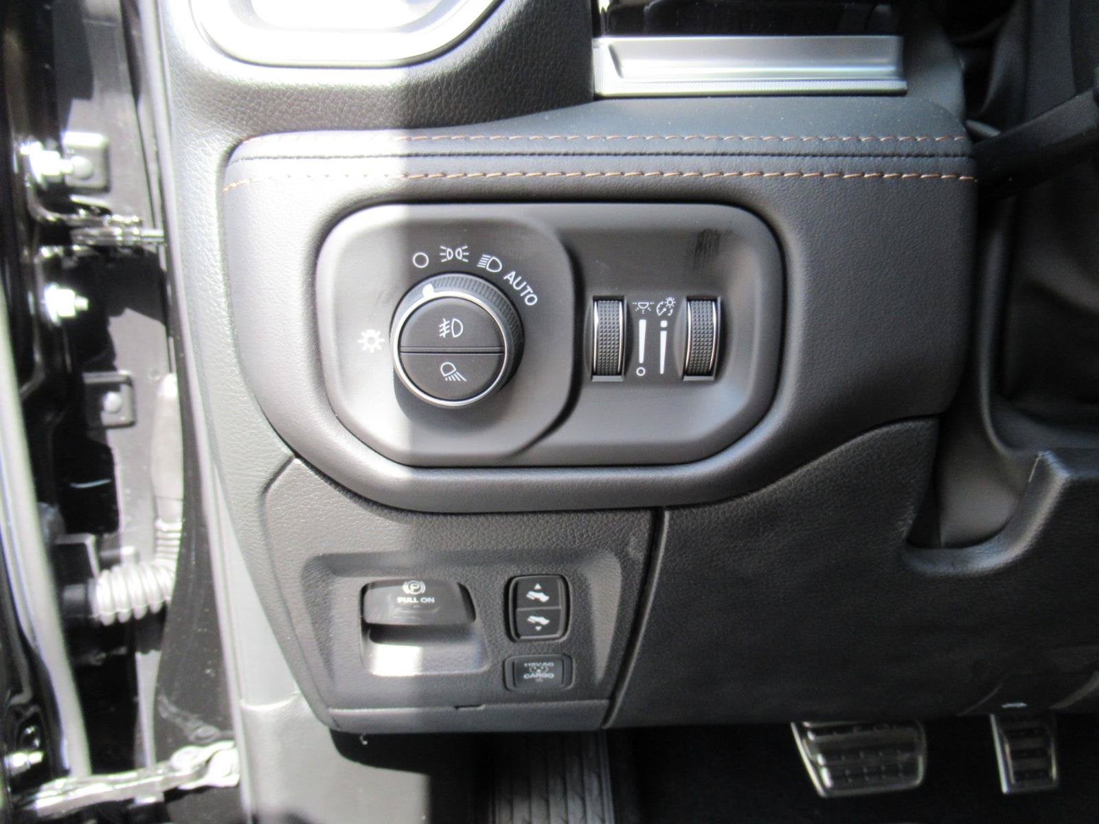 2027 RAM Ram 1500 RAM 1500 TUNGSTEN CREW CAB 4X4 5'7' BOX