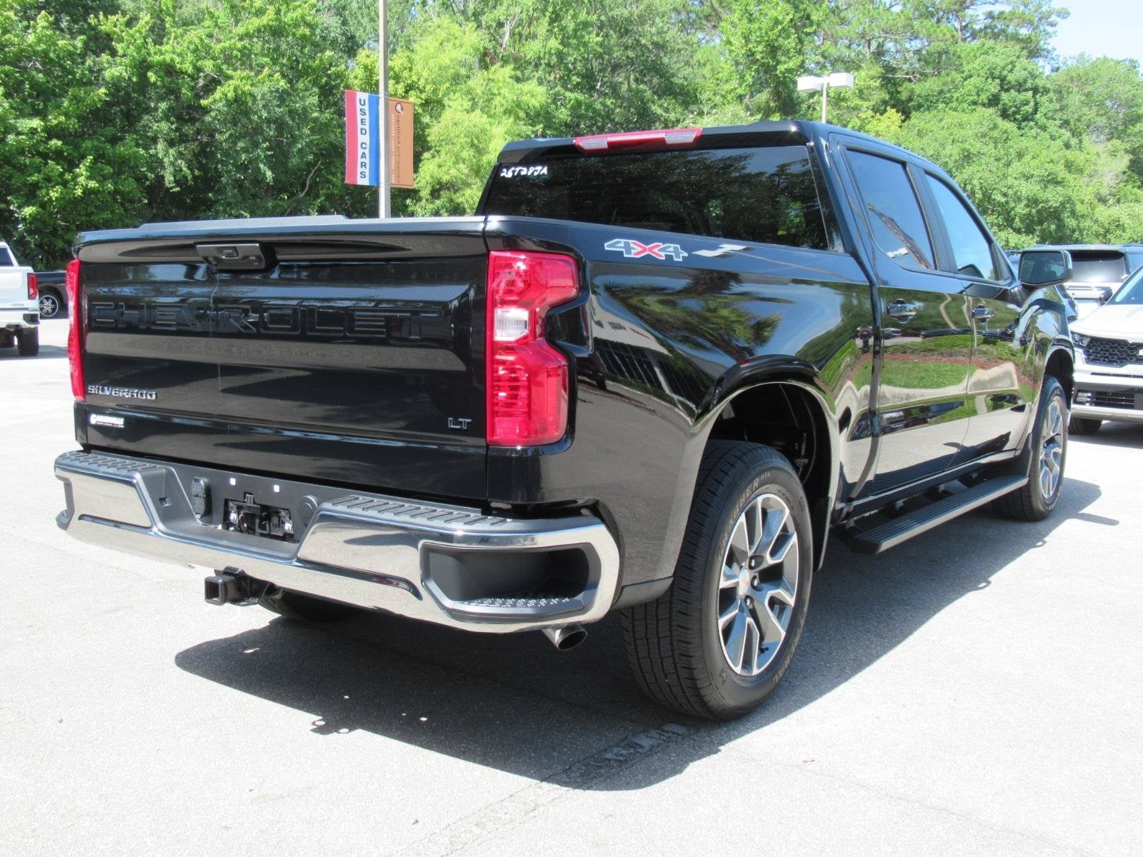 2026 Chevrolet Silverado 1500 4WD Crew Cab Short Bed LT with 2FL