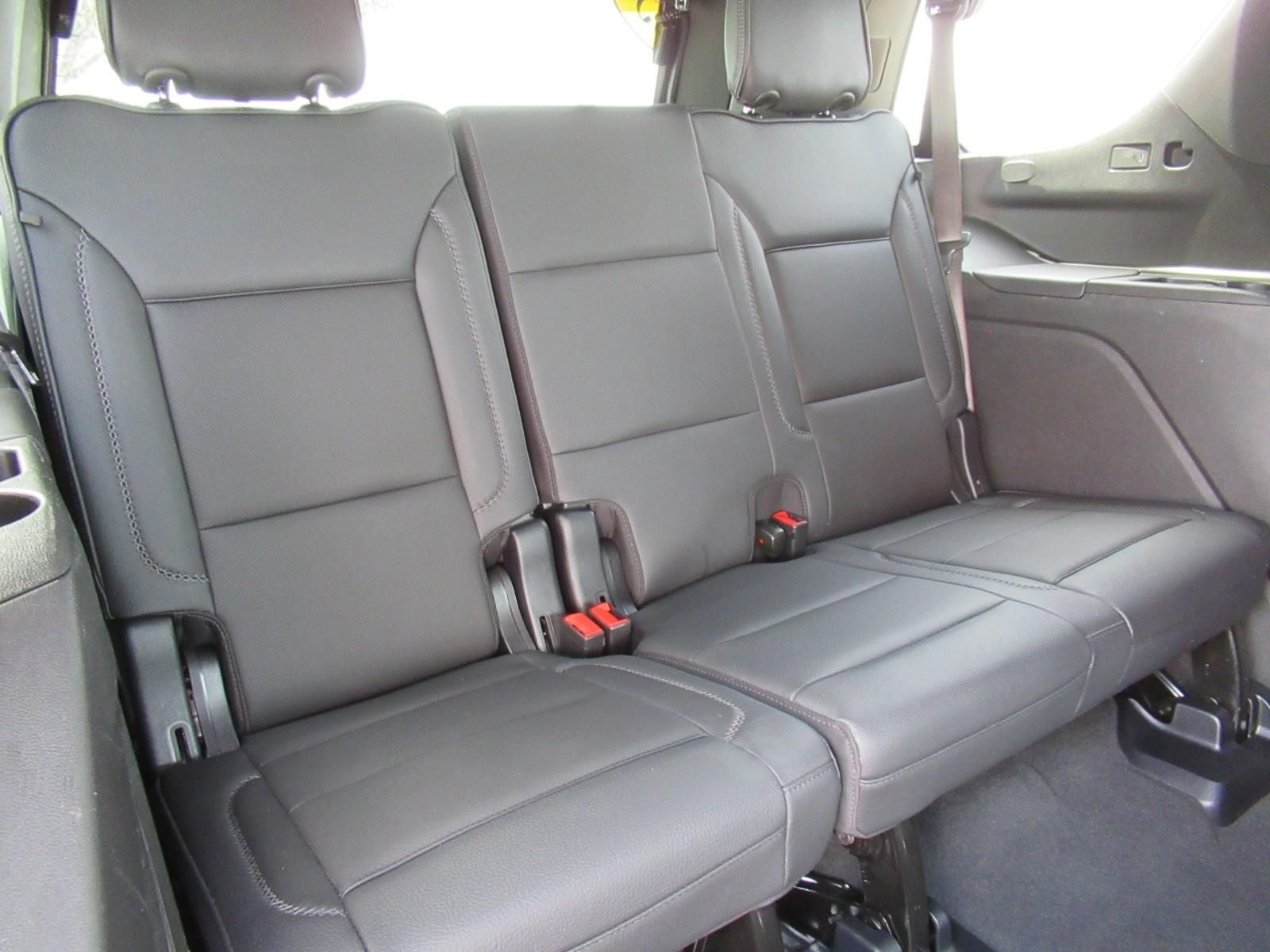 2025 GMC Yukon 4WD Denali