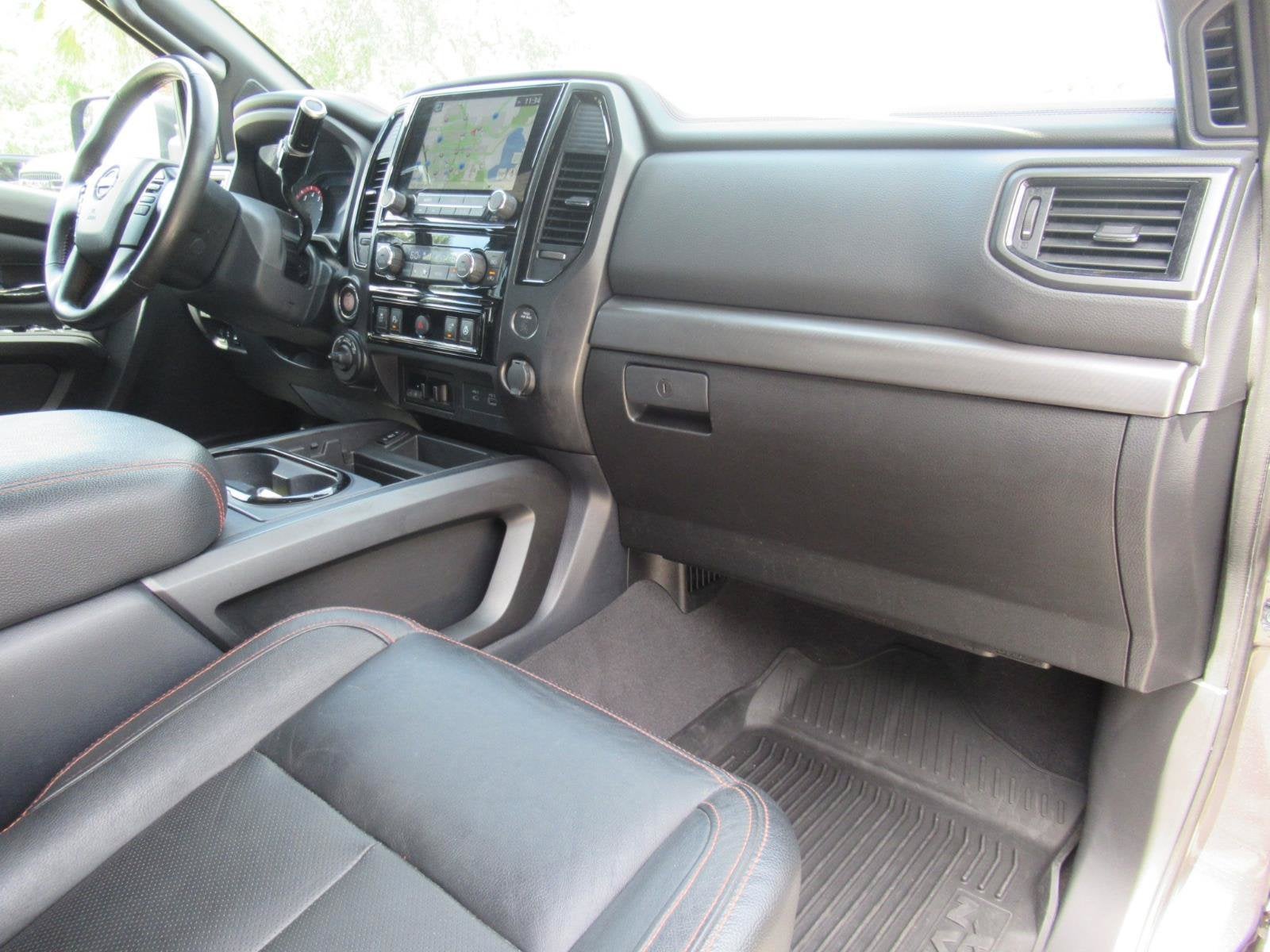 2022 Nissan Titan Crew Cab PRO-4X 4x4