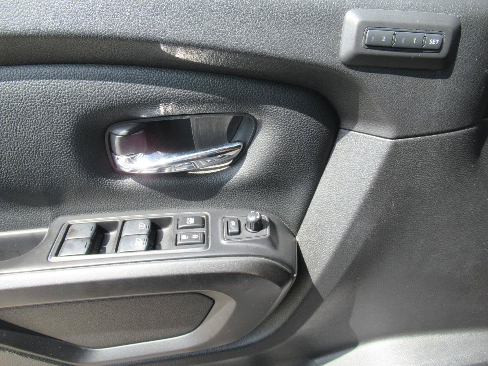 2022 Nissan Titan Crew Cab PRO-4X 4x4
