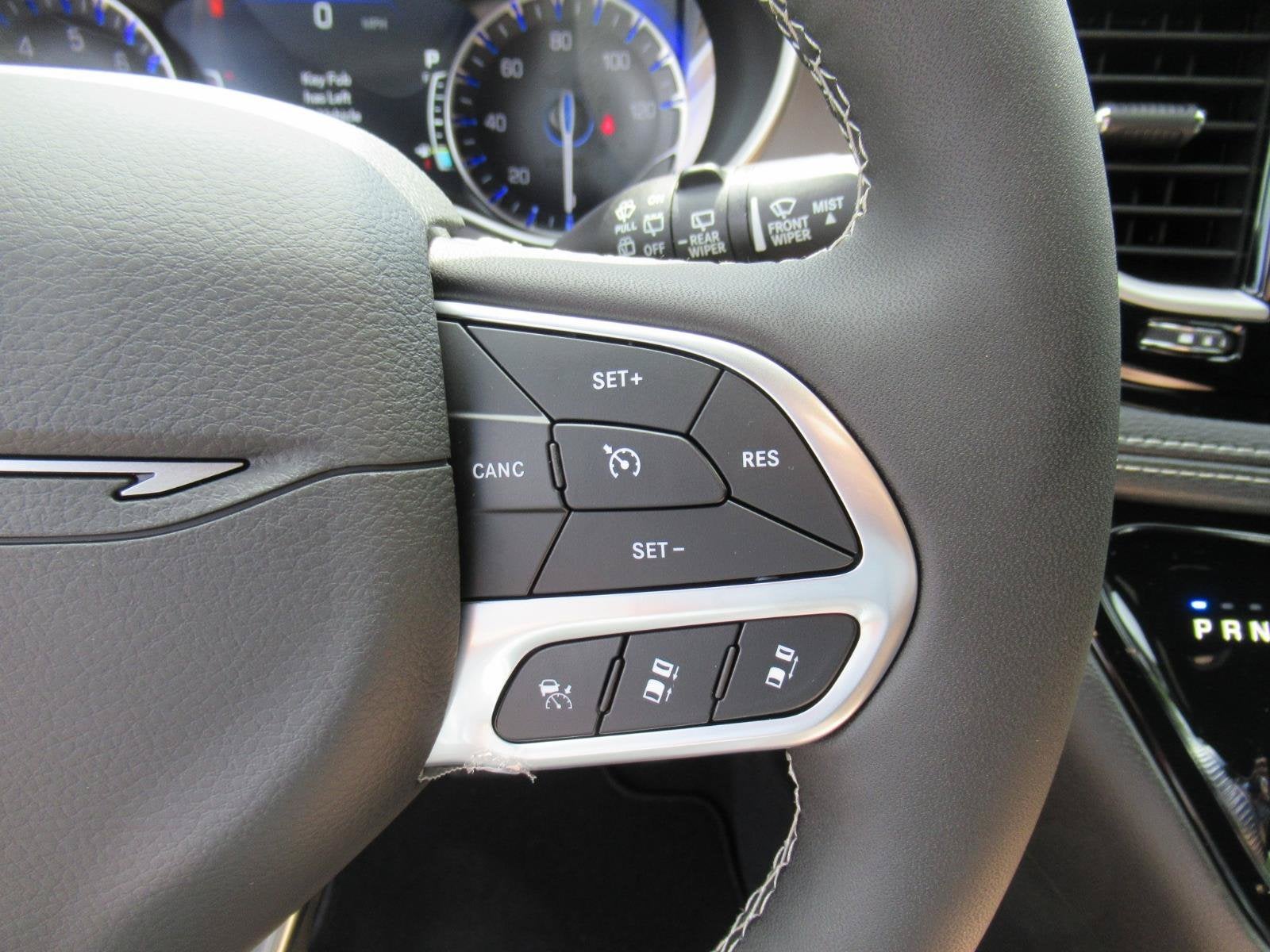 2027 Chrysler Pacifica PACIFICA SELECT