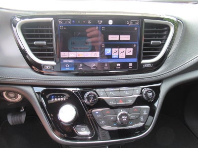 2027 Chrysler Pacifica PACIFICA SELECT