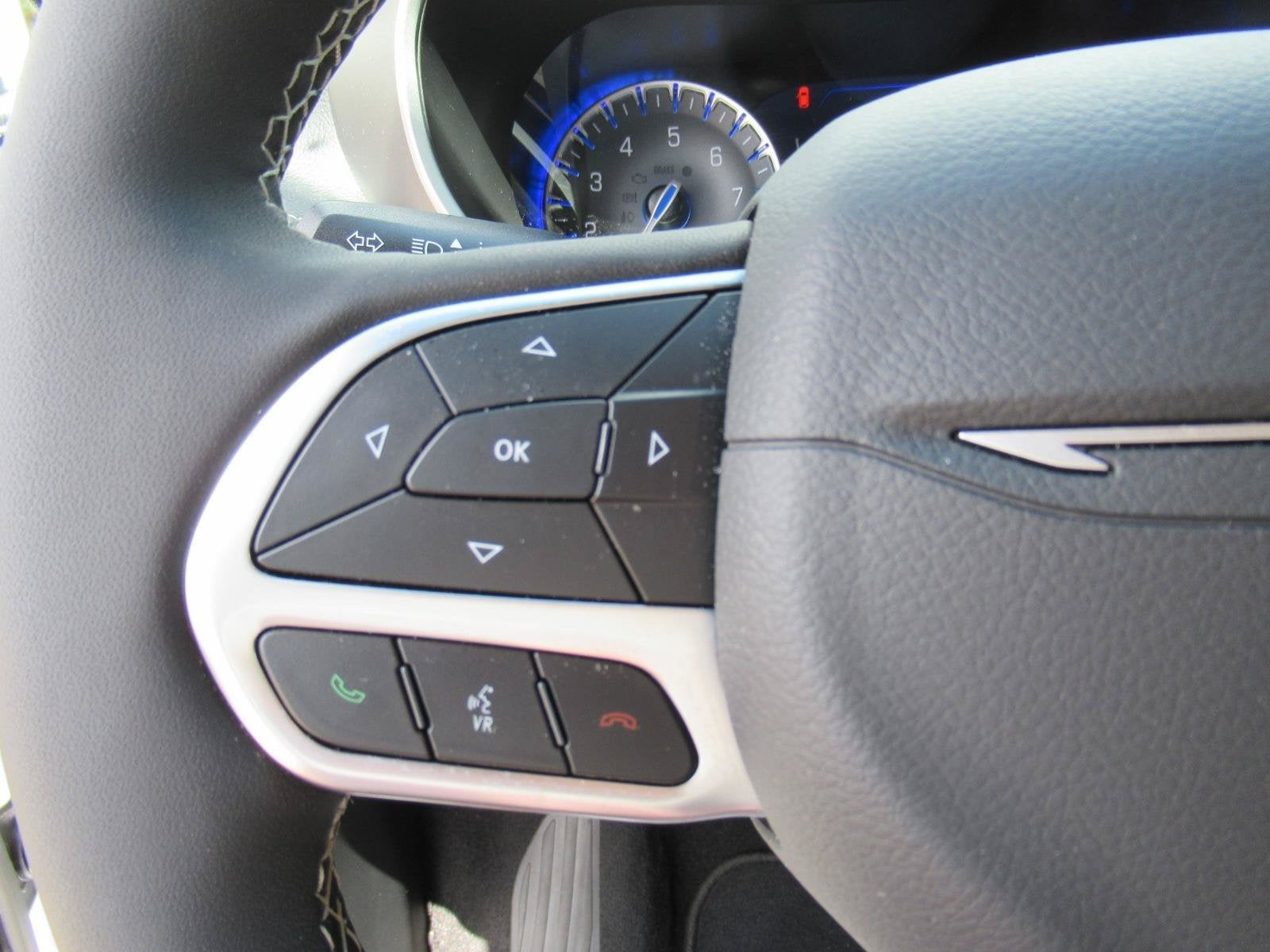2027 Chrysler Pacifica PACIFICA SELECT