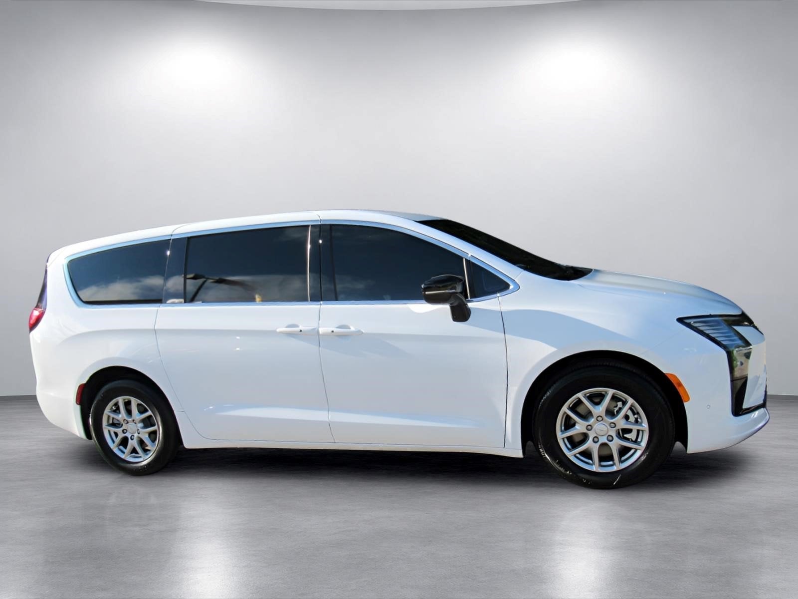 2027 Chrysler Pacifica PACIFICA SELECT