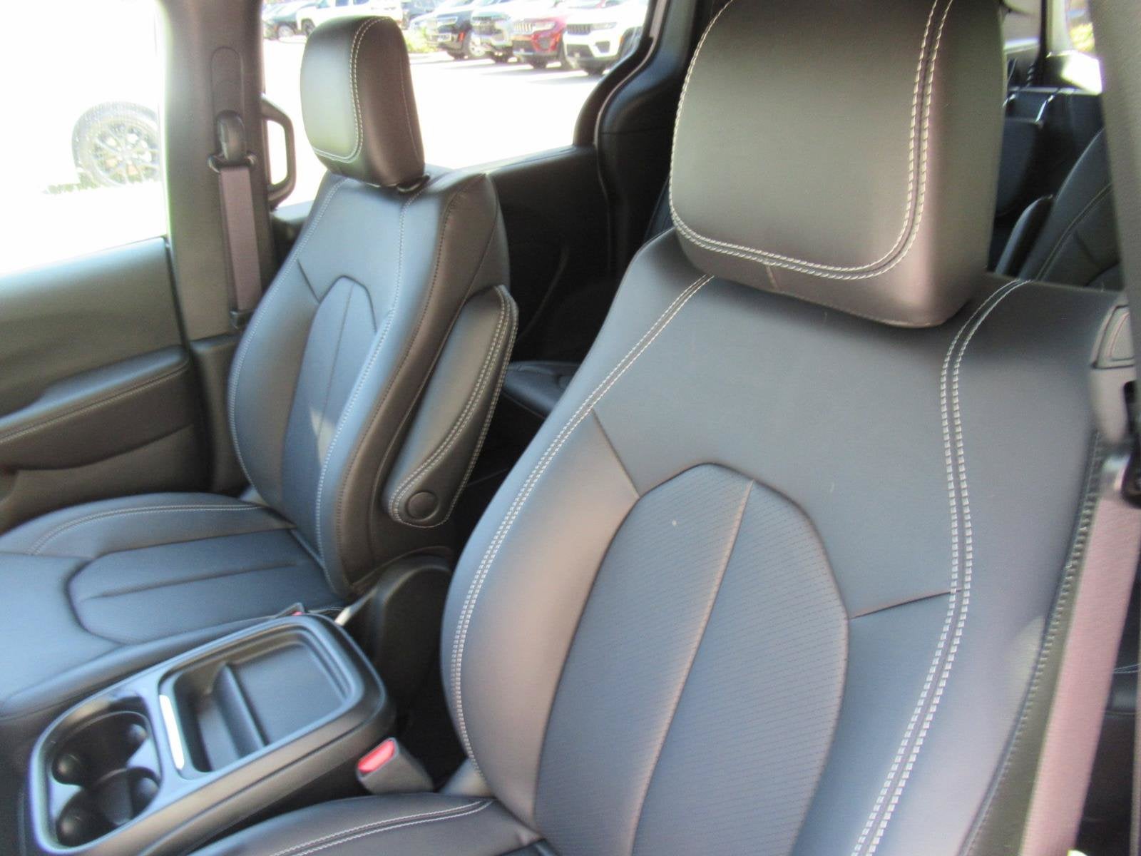2027 Chrysler Pacifica PACIFICA LX