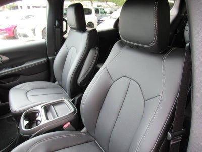 2027 Chrysler Pacifica PACIFICA LX