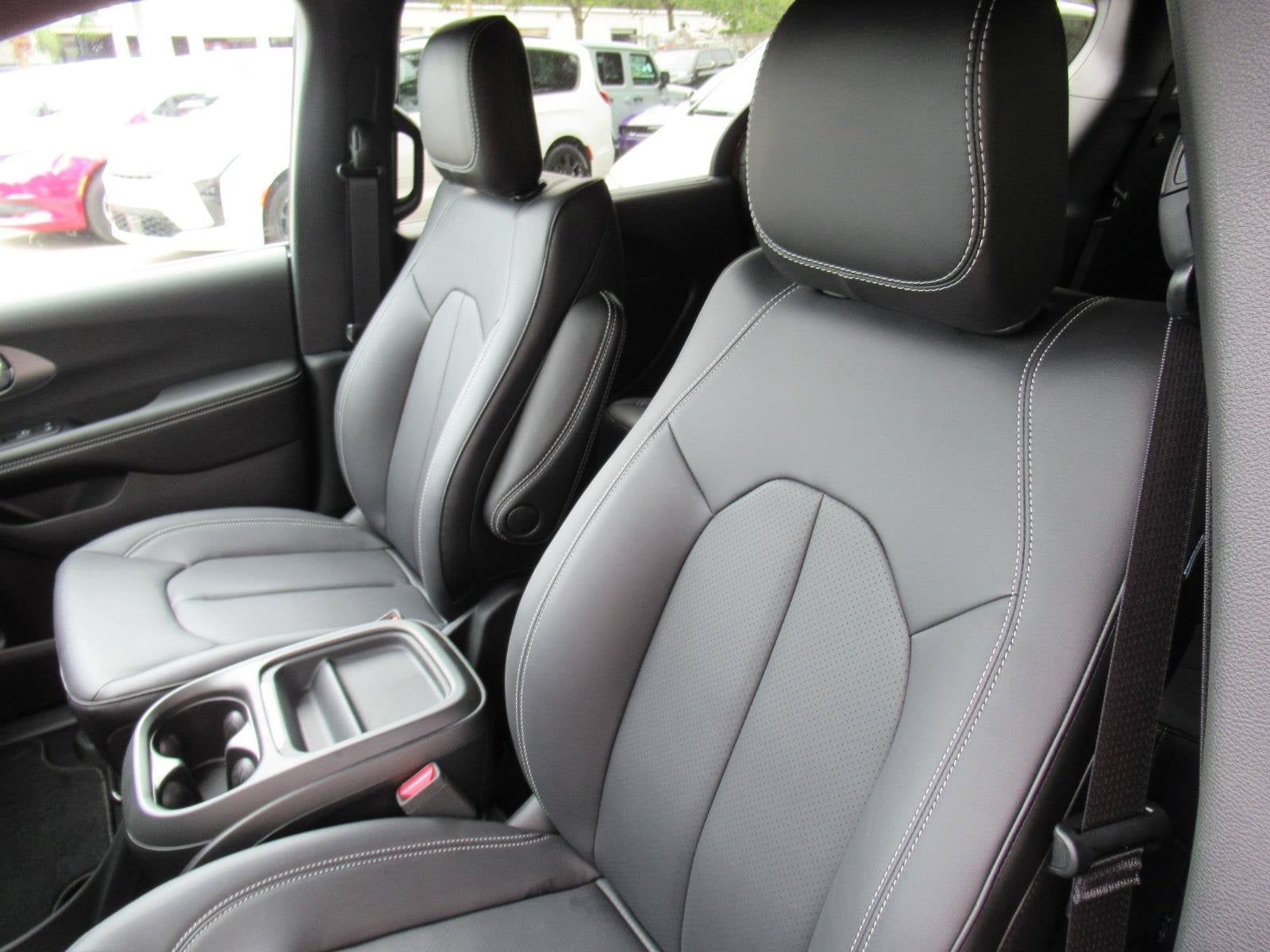 2027 Chrysler Pacifica PACIFICA LX