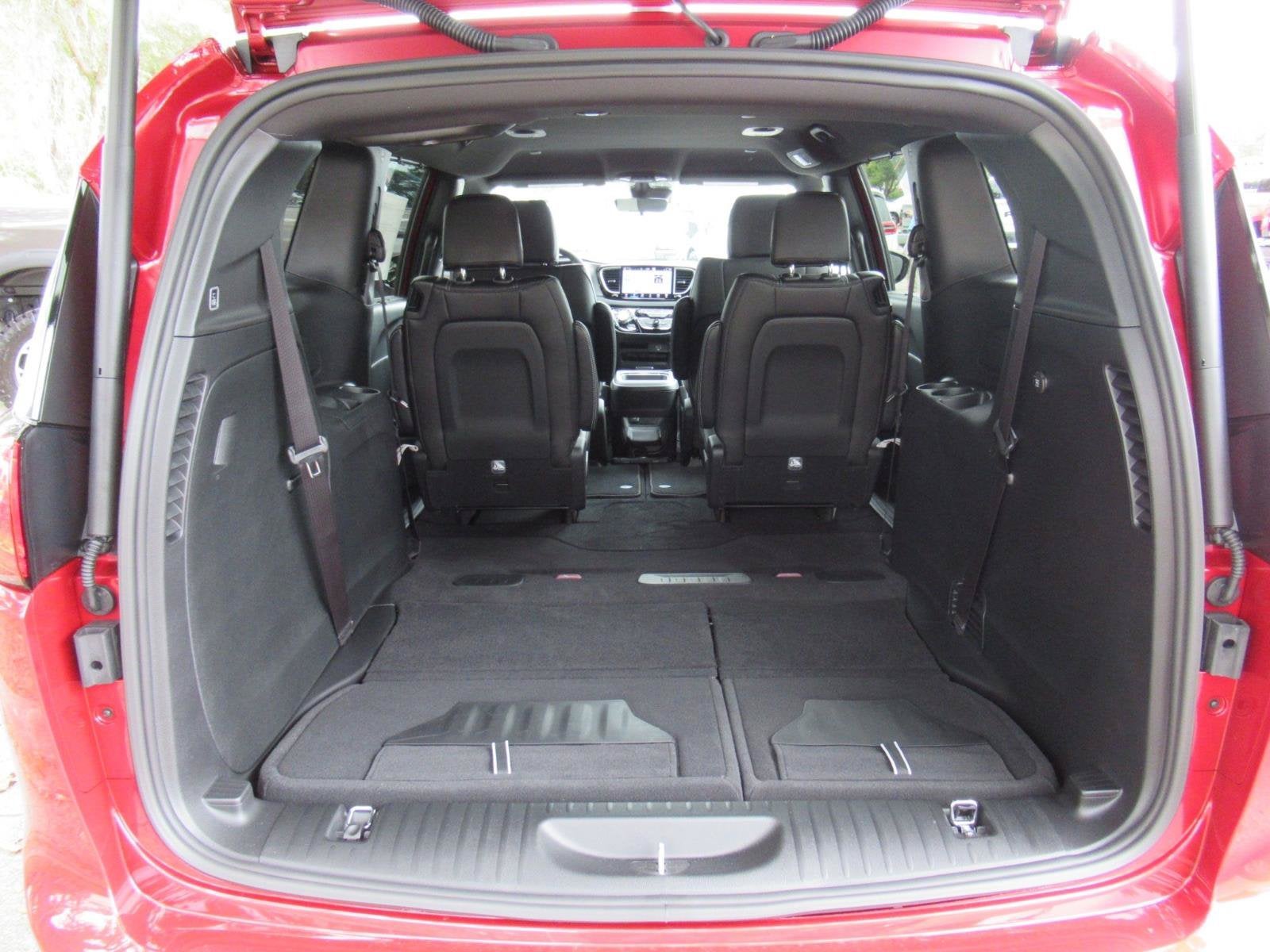 2027 Chrysler Pacifica PACIFICA LX