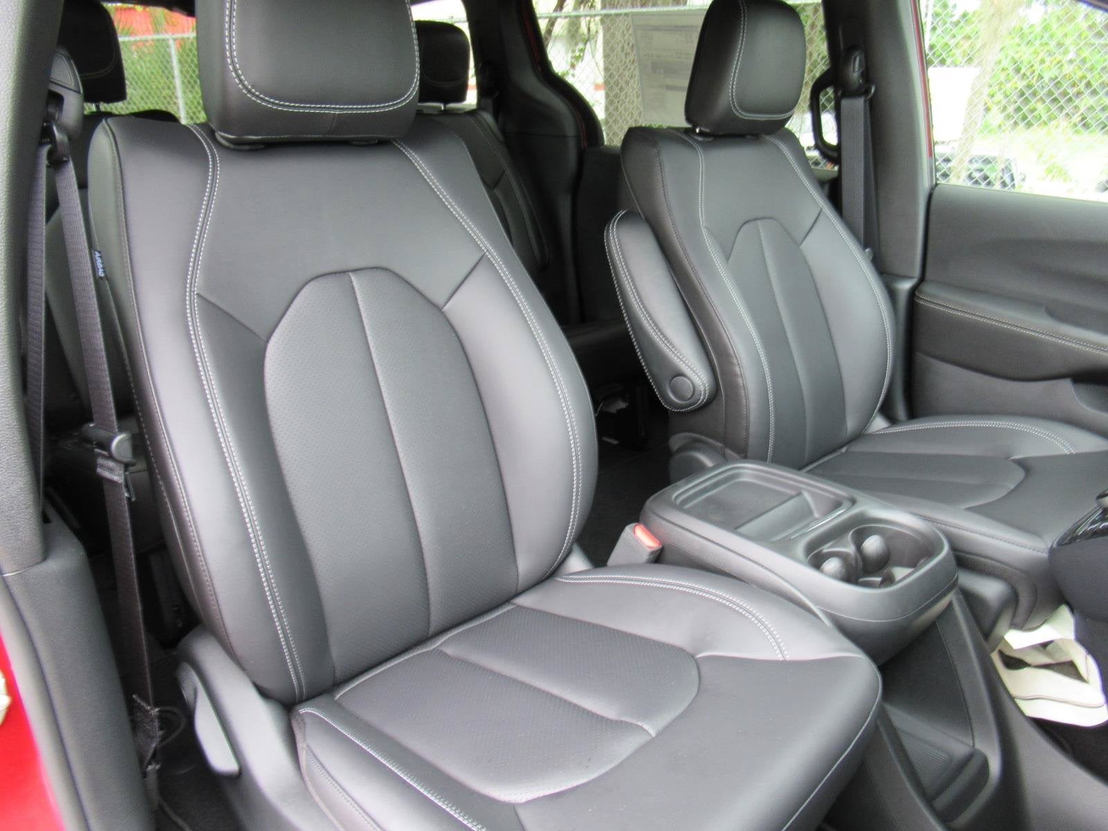 2027 Chrysler Pacifica PACIFICA LX