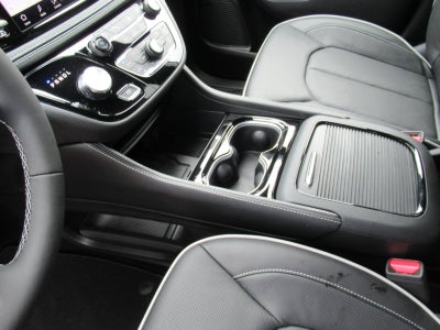 2027 Chrysler Pacifica PACIFICA LIMITED