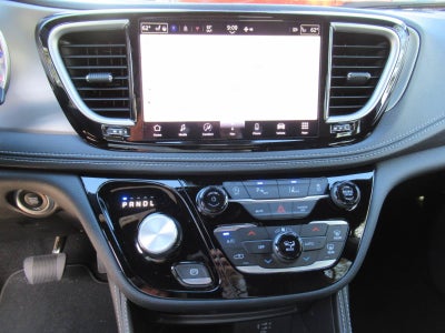 2027 Chrysler Pacifica PACIFICA LIMITED