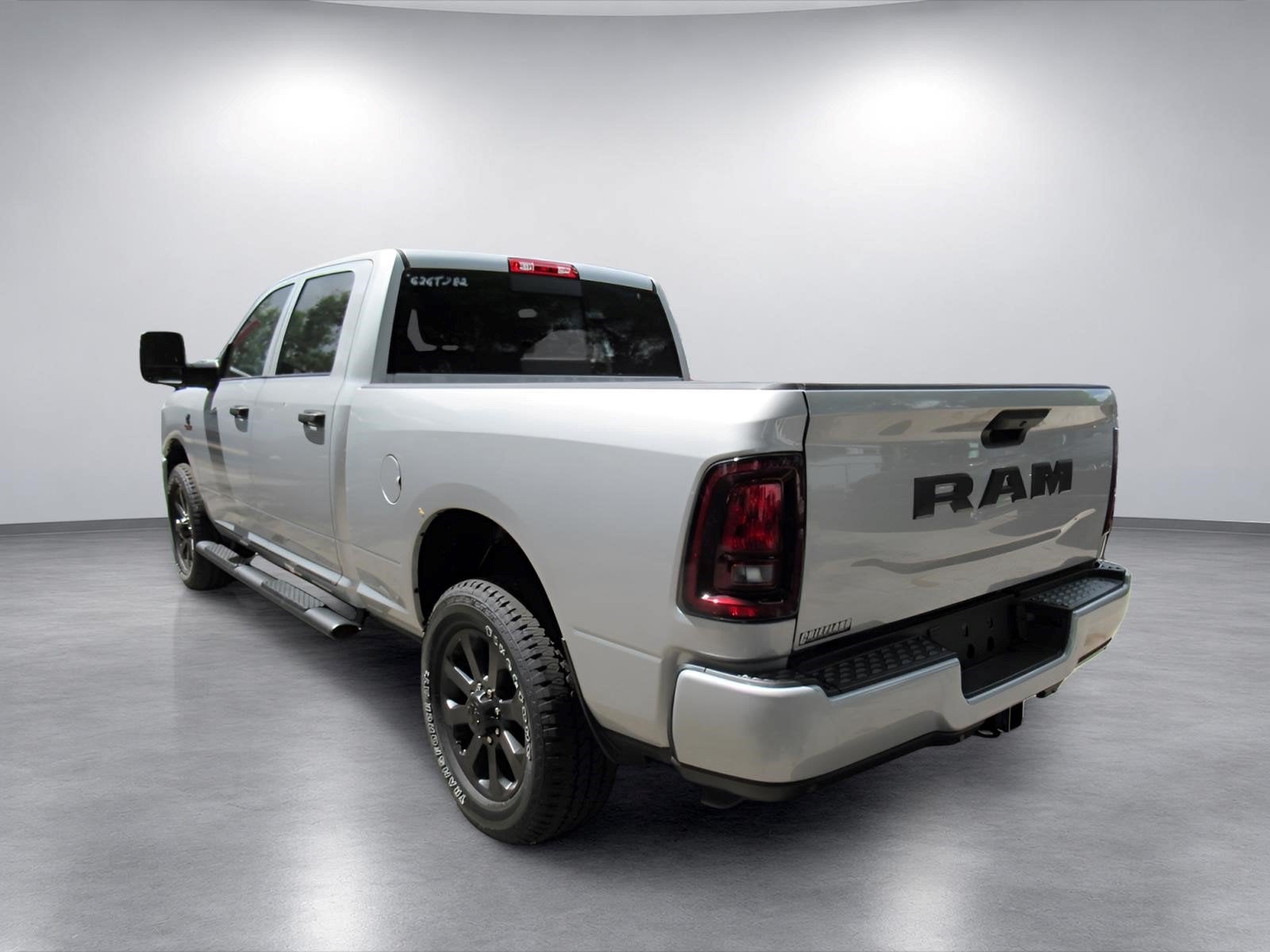 2026 RAM Ram 2500 RAM 2500 BLACK EXPRESS CREW CAB 4X2 6'4' BOX