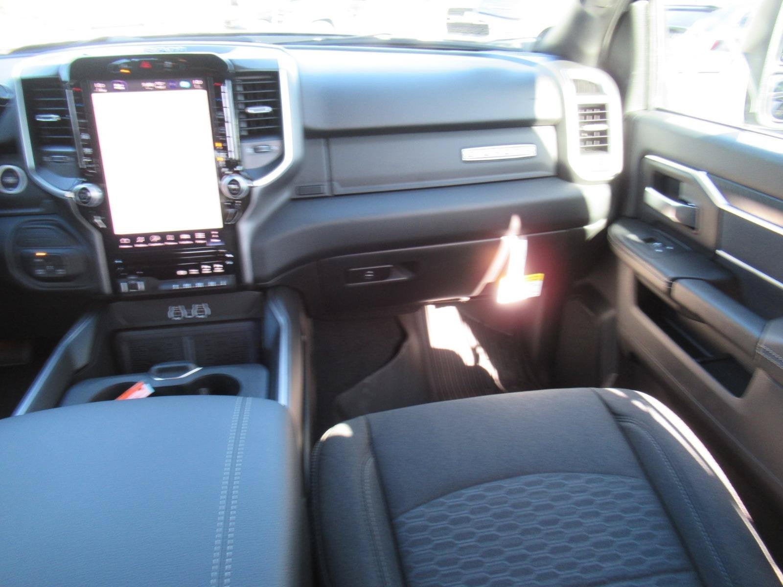 2027 RAM Ram 2500 RAM 2500 BIG HORN CREW CAB 4X4 6'4' BOX