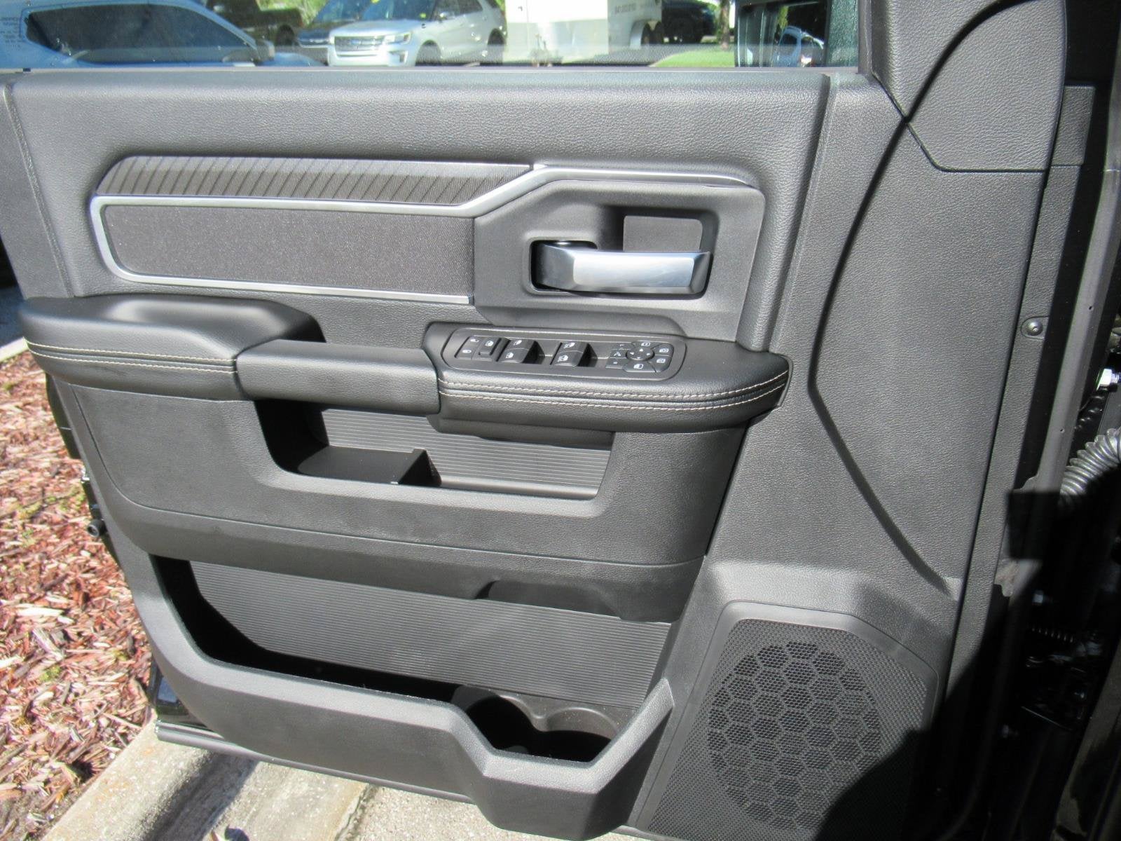 2027 RAM Ram 2500 RAM 2500 BIG HORN CREW CAB 4X4 6'4' BOX