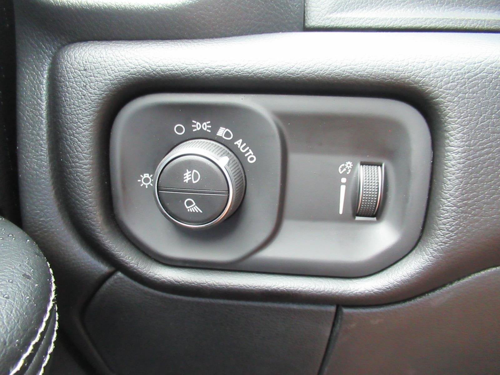 2027 RAM Ram 2500 RAM 2500 BIG HORN CREW CAB 4X4 6'4' BOX