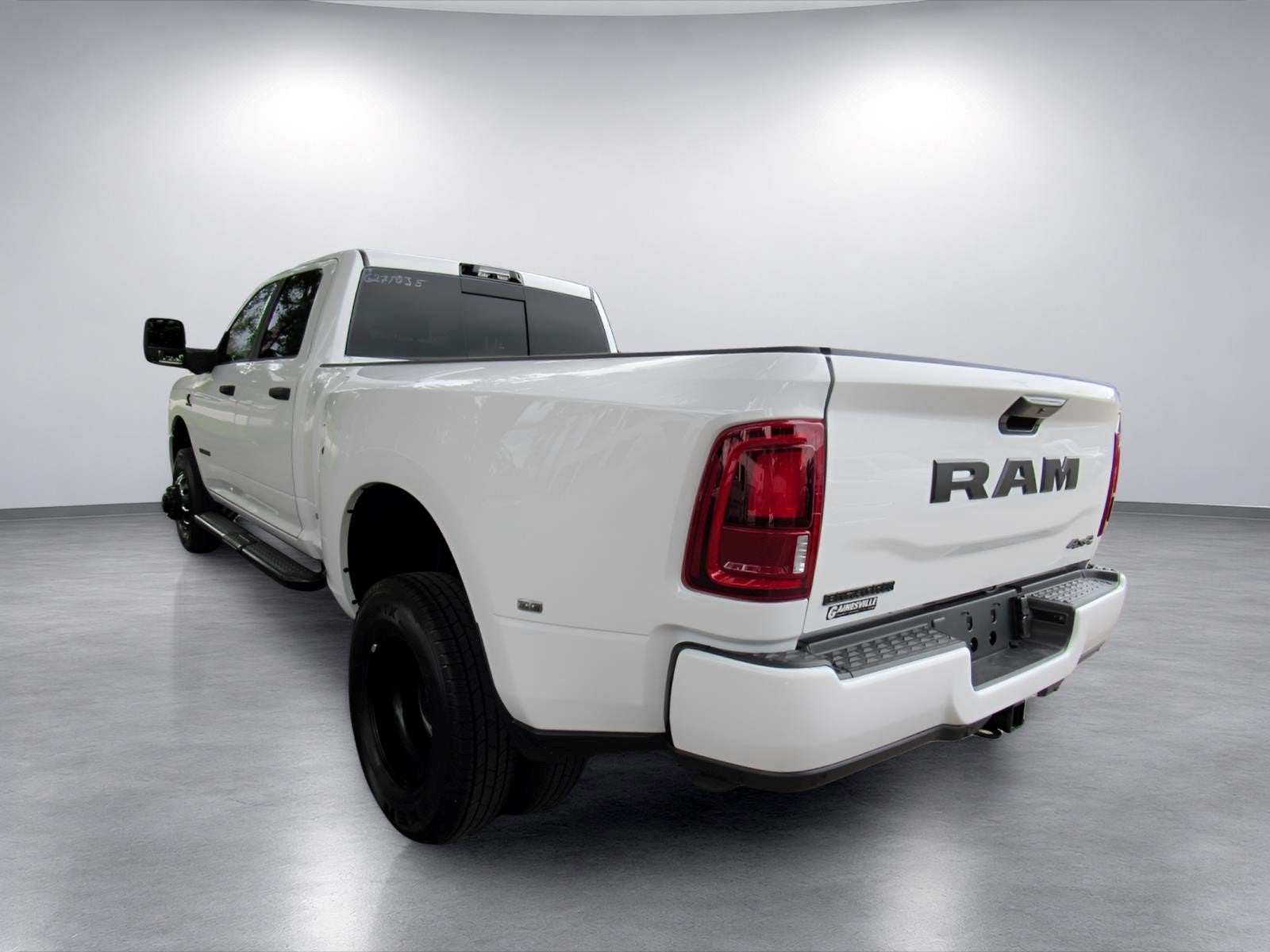 2027 RAM Ram 3500 RAM 3500 BIG HORN CREW CAB 4X4 8' BOX