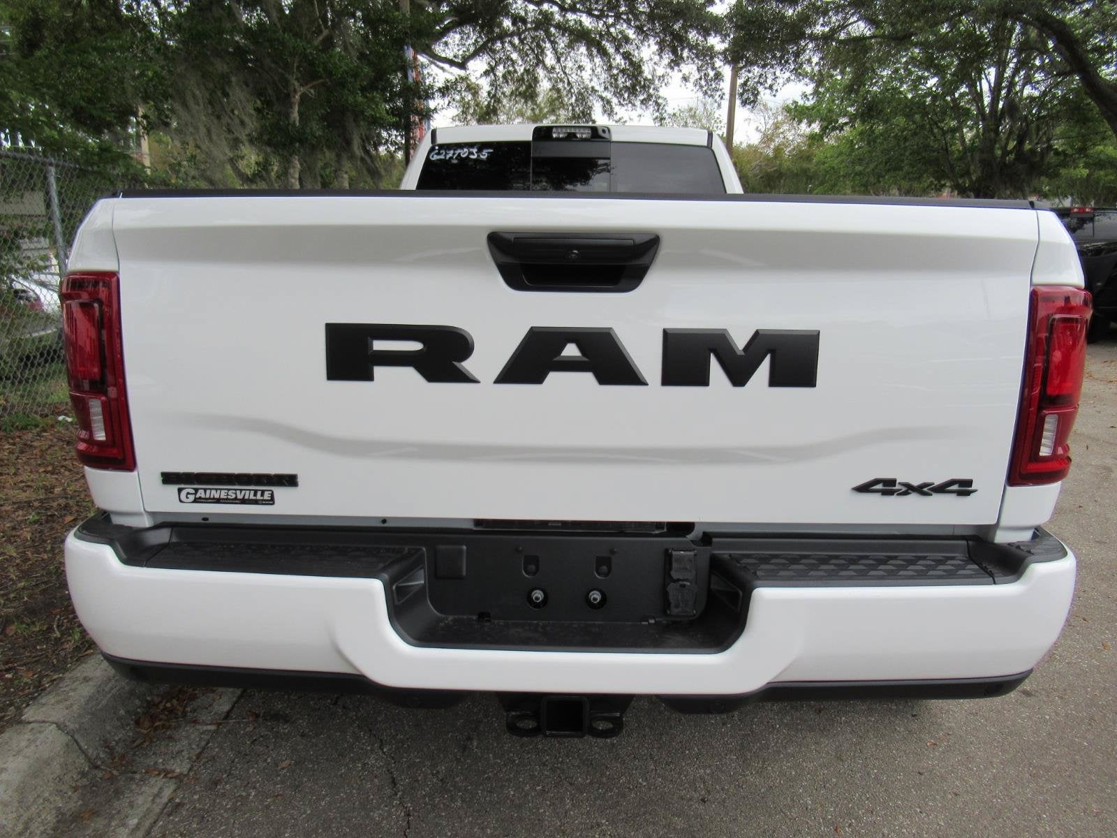 2027 RAM Ram 3500 RAM 3500 BIG HORN CREW CAB 4X4 8' BOX