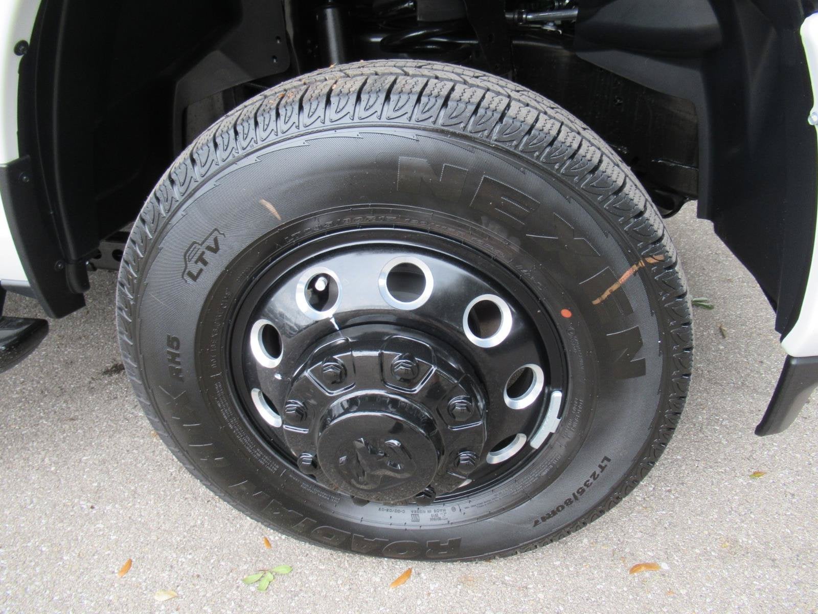 2027 RAM Ram 3500 RAM 3500 BIG HORN CREW CAB 4X4 8' BOX