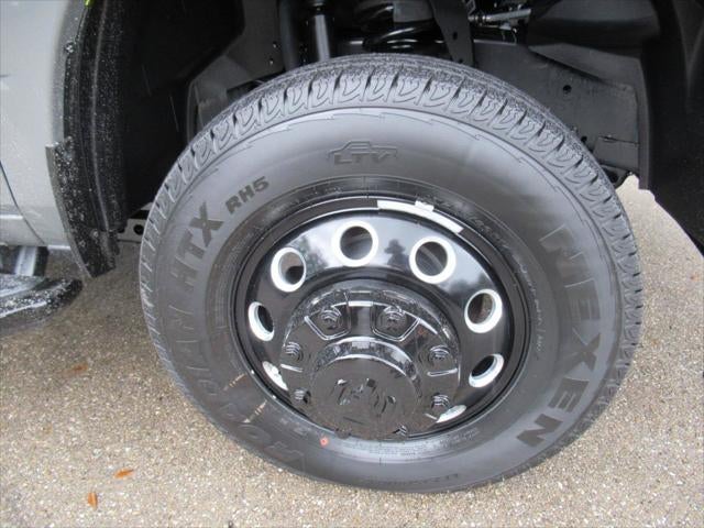 2027 RAM Ram 3500 RAM 3500 BIG HORN CREW CAB 4X4 8' BOX