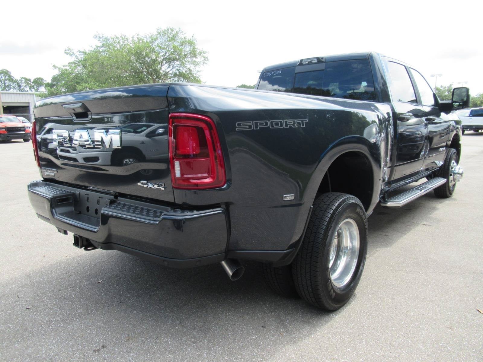 2026 RAM Ram 3500 RAM 3500 BIG HORN CREW CAB 4X4 8' BOX