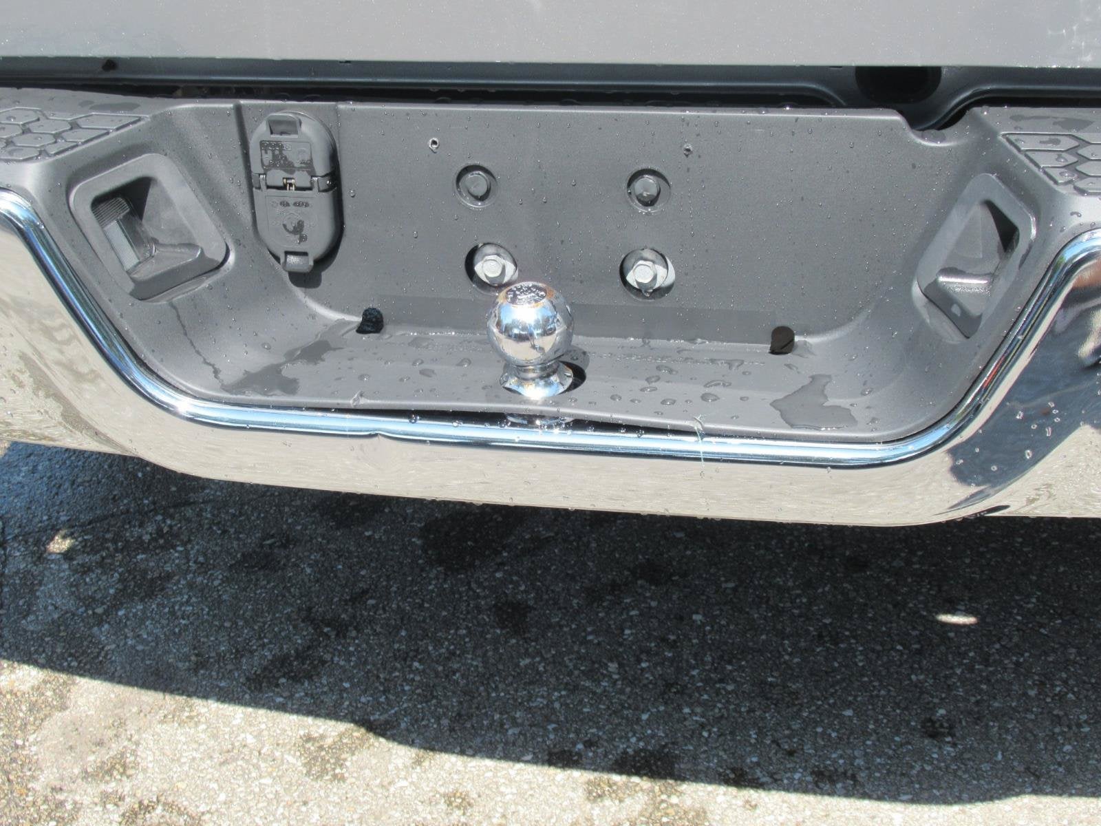 2023 RAM 1500 Classic Tradesman Regular Cab 4x2 8' Box