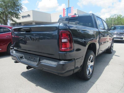 2026 RAM 1500 RAM 1500 EXPRESS CREW CAB 4X2 5'7' BOX