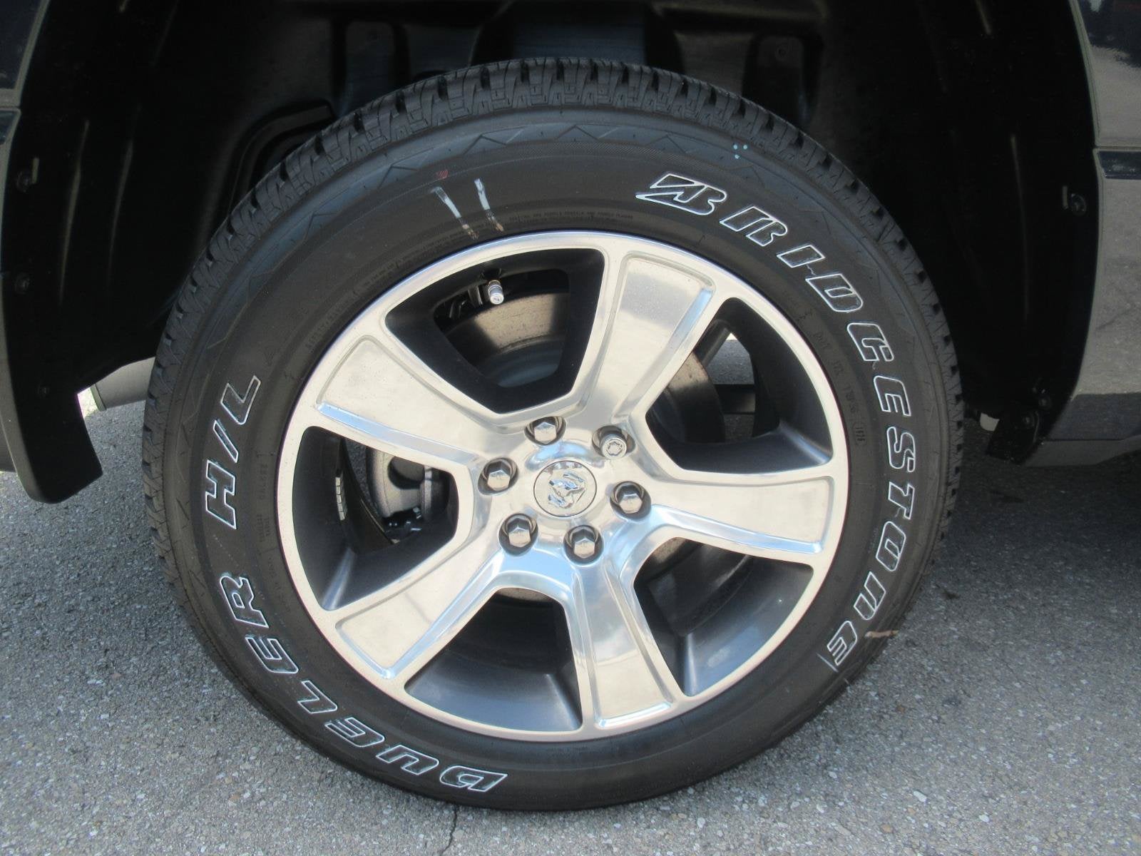 2026 RAM 1500 RAM 1500 EXPRESS CREW CAB 4X2 5'7' BOX