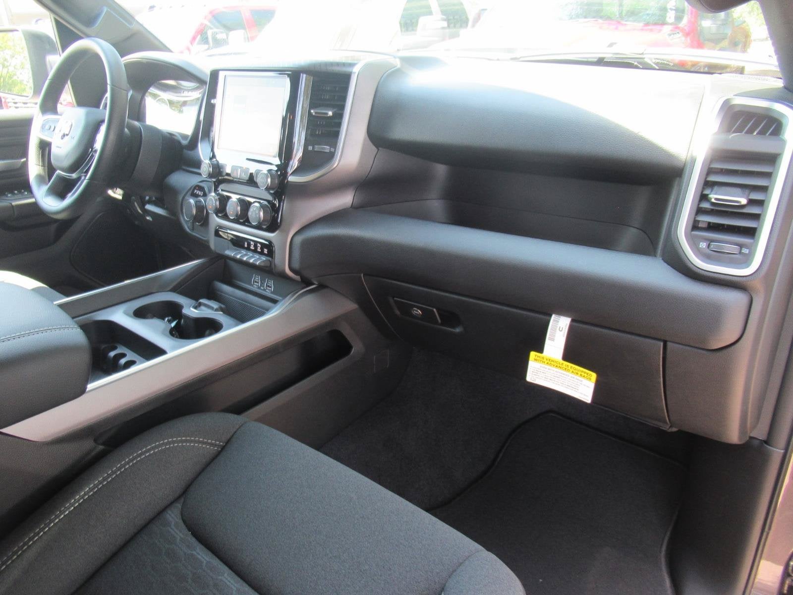 2026 RAM Ram 1500 RAM 1500 EXPRESS CREW CAB 4X4 5'7' BOX