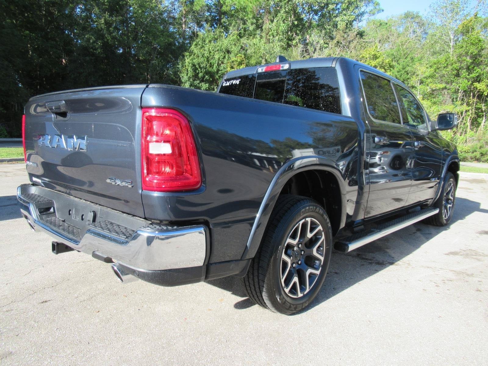 2026 RAM 1500 RAM 1500 LARAMIE CREW CAB 4X4 5'7' BOX
