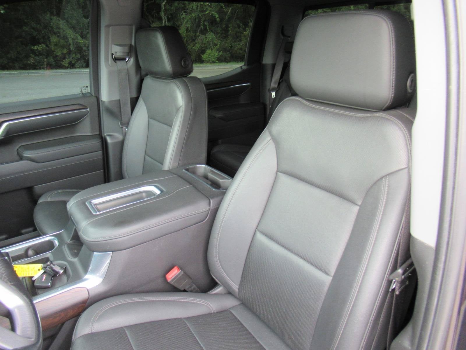2022 GMC Sierra 1500 4WD Crew Cab Short Box SLT