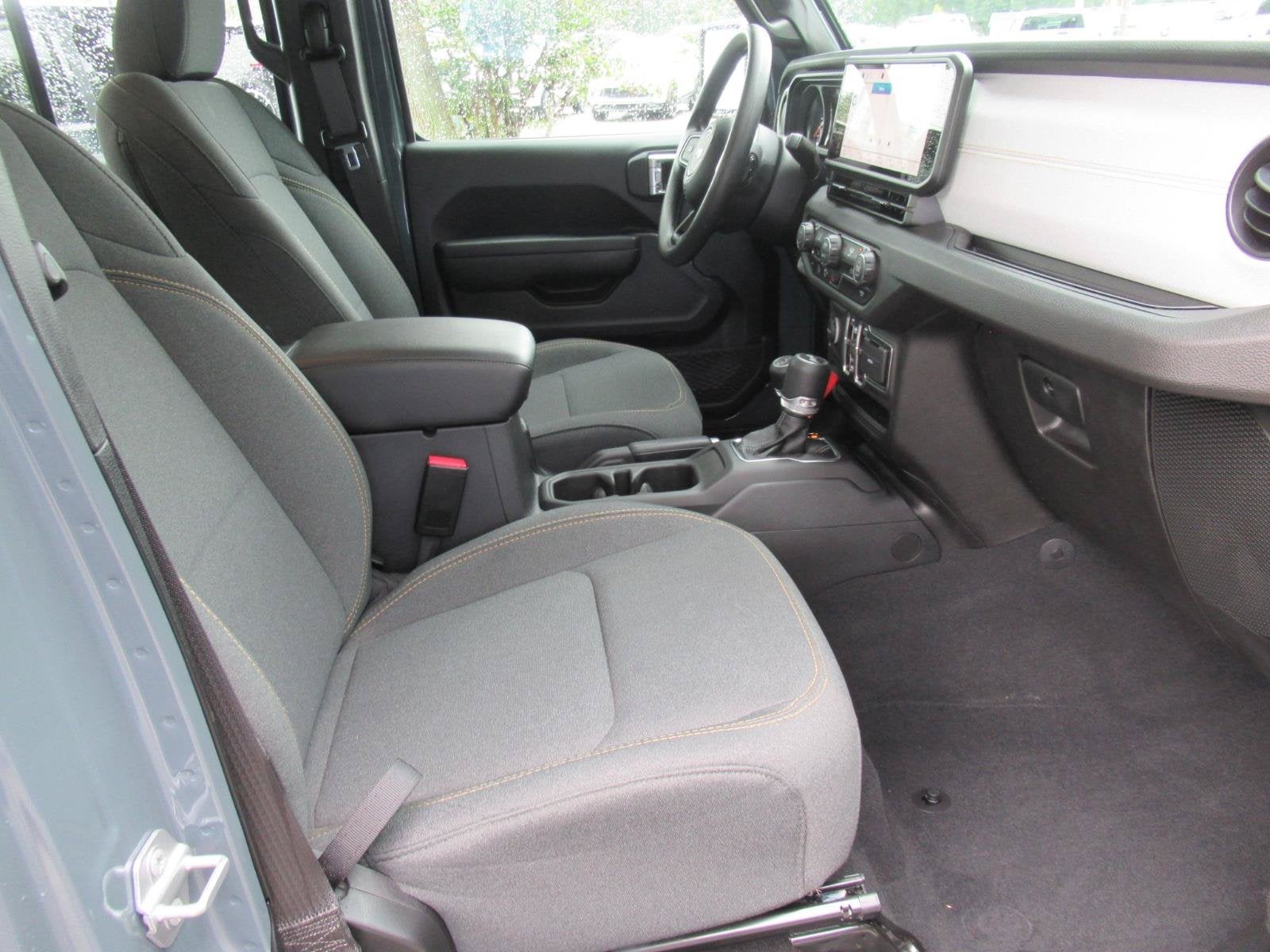 2025 Jeep Wrangler 4-Door Sport 4x4