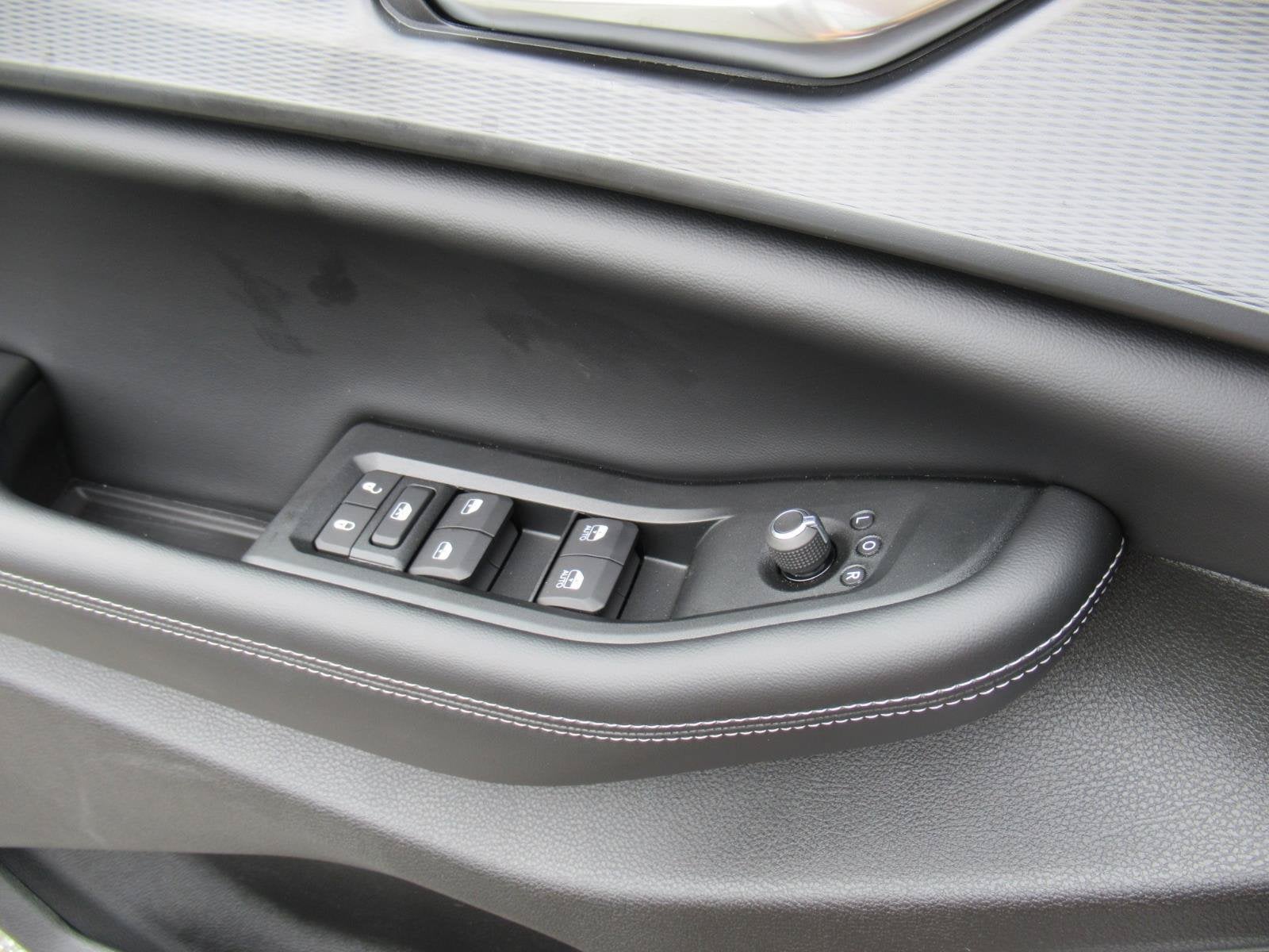 2026 Jeep Grand Cherokee GRAND CHEROKEE LAREDO X 4X2