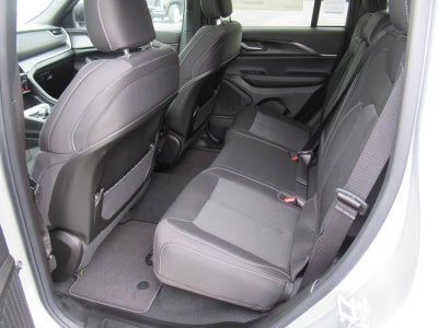2026 Jeep Grand Cherokee GRAND CHEROKEE LAREDO X 4X2