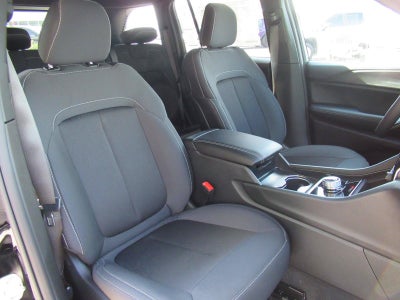 2027 Jeep Grand Cherokee GRAND CHEROKEE LAREDO X 4X2