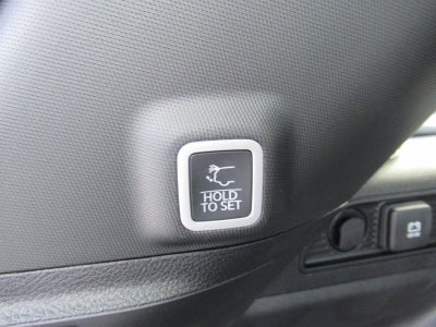 2027 Jeep Grand Cherokee GRAND CHEROKEE LAREDO X 4X2