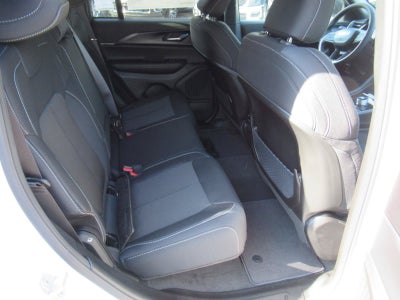 2027 Jeep Grand Cherokee GRAND CHEROKEE LAREDO X 4X2
