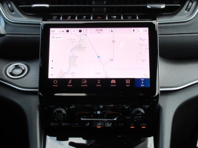 2027 Jeep Grand Cherokee GRAND CHEROKEE LAREDO X 4X2