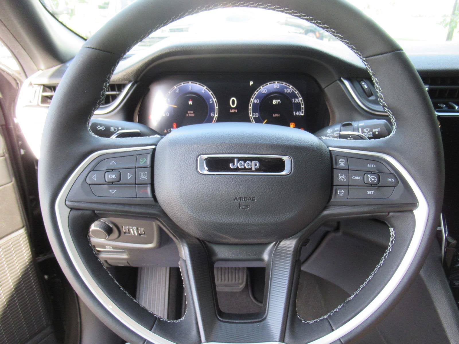 2026 Jeep Grand Cherokee GRAND CHEROKEE LAREDO X 4X2