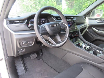 2026 Jeep Grand Cherokee GRAND CHEROKEE LAREDO X 4X2