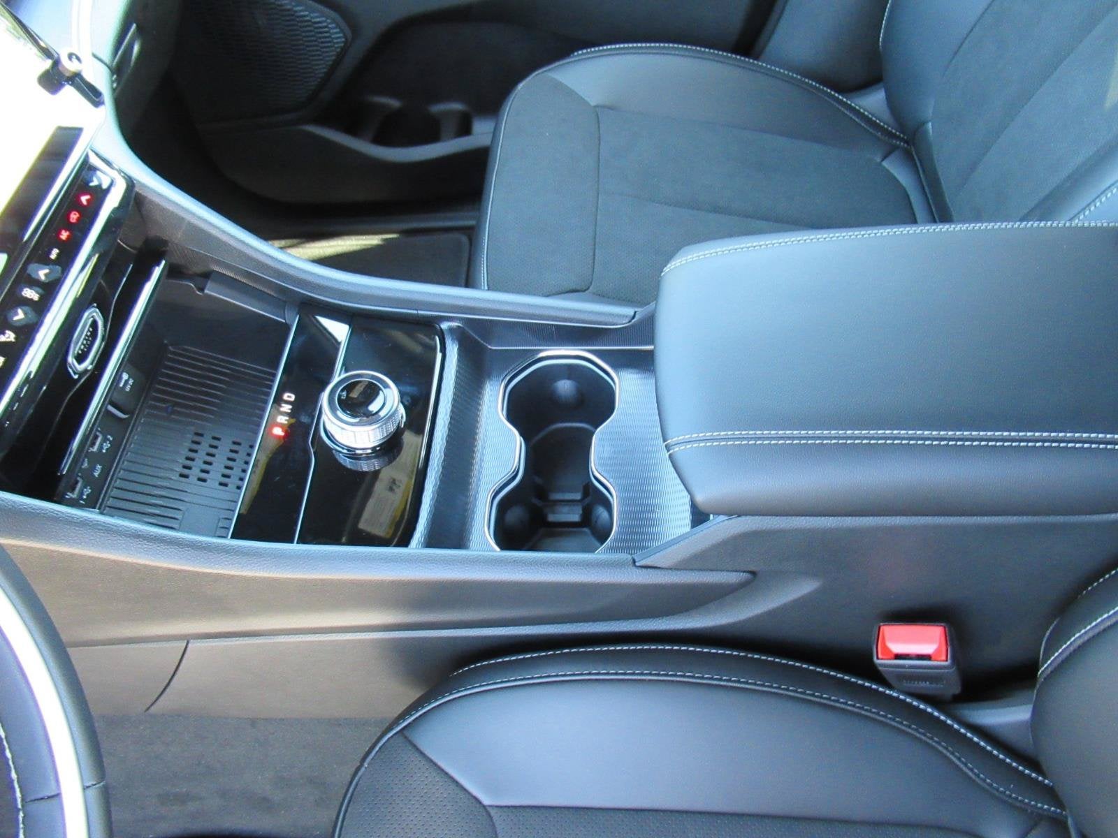 2027 Jeep Grand Cherokee GRAND CHEROKEE LAREDO ALTITUDE 4X2