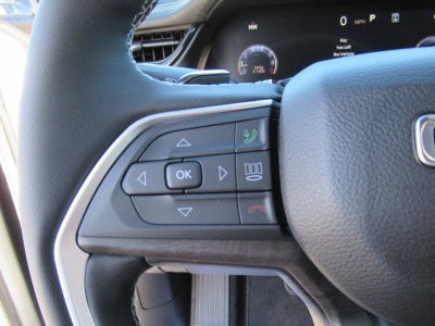2027 Jeep Grand Cherokee GRAND CHEROKEE LAREDO ALTITUDE 4X2